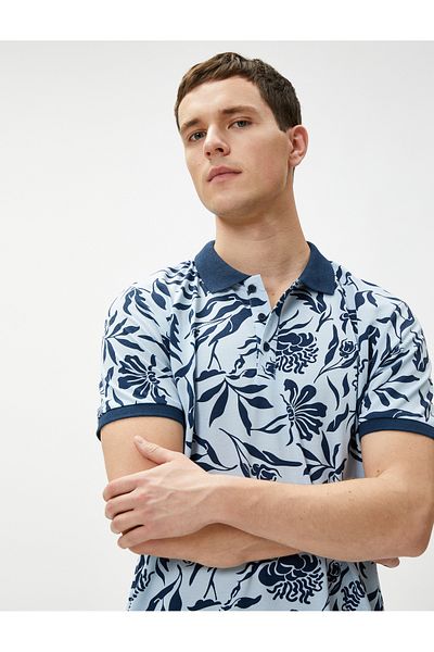 Koton Tričko Slim Fit s krátkým rukávem a pololímečkem s květinovým vzorem