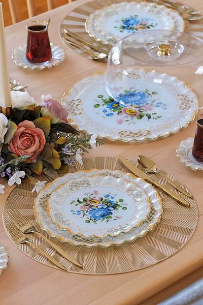 Glore Tiete Gold Gilded 34 Piece Cake Serving Set for 6 People