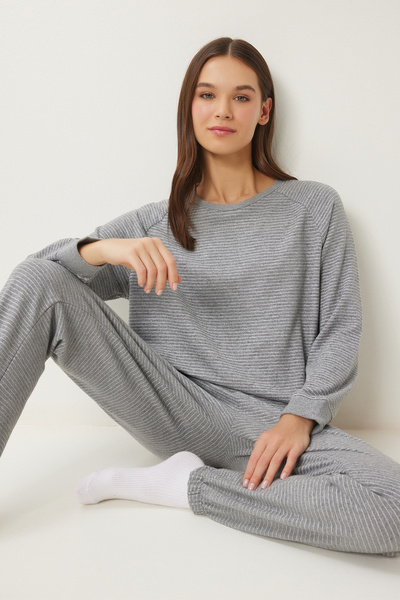 Lovelyİstanbul Çizgili Yumoş Pijama Takımı GRİ LHM0003