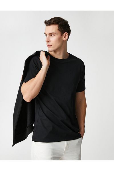 Koton T-Shirt με λαιμόκοψη με υφή κοντό μανίκι Slim Fit