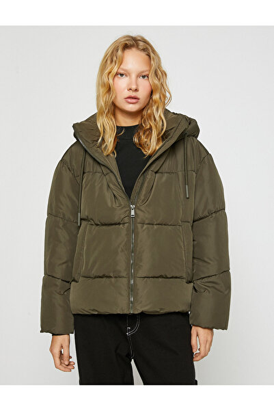 Koton Puffer Jacket s kapucí a detailem kapsy