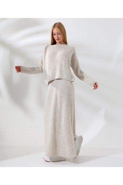 Molly Nelly Winter Women's Knitwear Set - Elastic Waist Skirt and Crew Neck Sweater