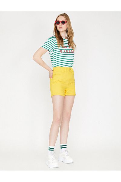 Koton Pocket Detailed Shorts