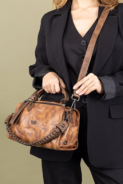 Getcho Women's Tan Chain Detailed Hand and Shoulder Bag – Large Size, Tumbled Leather 1 . Quality Bag