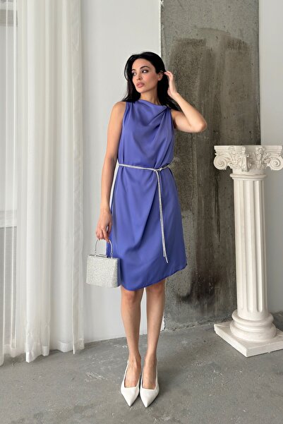 Serica Moda Rochie cu guler din dantelă cu detaliu cu strasuri