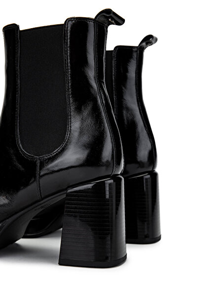 Tamer Tanca Kadın Hakiki Deri Siyah Rugan Topuklu Bot