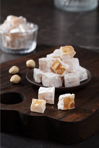 MEŞHUR SAFRANBOLU LOKUMCUSU Turkish Delight with 400 Gr Nuts