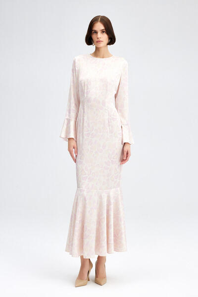 Touché Privé SZÖLÖS RÉSZLETES MINTÁS RUHA