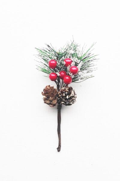 Patladı Gitti Yılbaşı Ağaç Süsü Yılbaşı Kozalaklı Kokinalı Yapay Çiçek  15 Cm