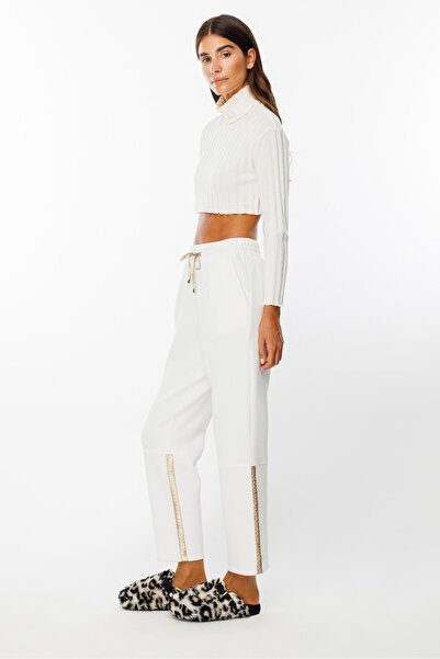 Moda İlgi Екрю Модальні штани - з боковими кишенями, еластичним поясом і укороченими штанинами