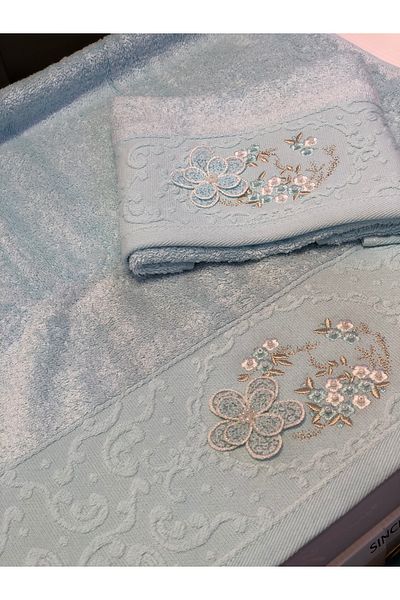 Fiesta Turquoise Daisy Mother-Daughter 3D Embroidered Towel Set