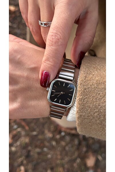 Has Silver-Black Retro Women's Watch