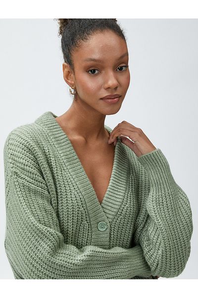 Koton Strickjacke mit V-Ausschnitt und Knöpfen