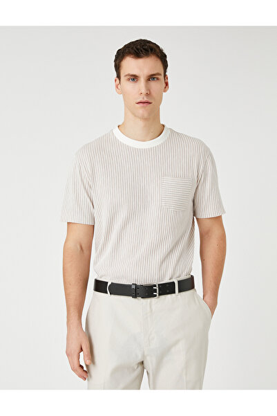 Koton Basic Tişört Bisiklet Yaka Kısa Kollu Cep Detaylı