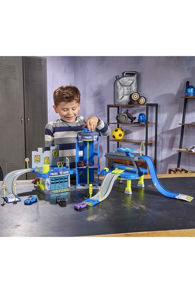 Majorette Majorette Creatix Police car track with 5 cars