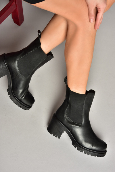 Fox Shoes T726981609 Siyah Lastikli Kalın Topuklu Kadın Bot
