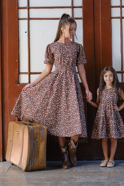 KÜÇÜĞÜM BUTİK Vintage Coffee Flower Balloon Sleeve Flared Σχέδιο Φόρεμα για Μητέρα και Κορίτσι (ΜΟΝΟ ΠΩΛΕΙΤΑΙ)