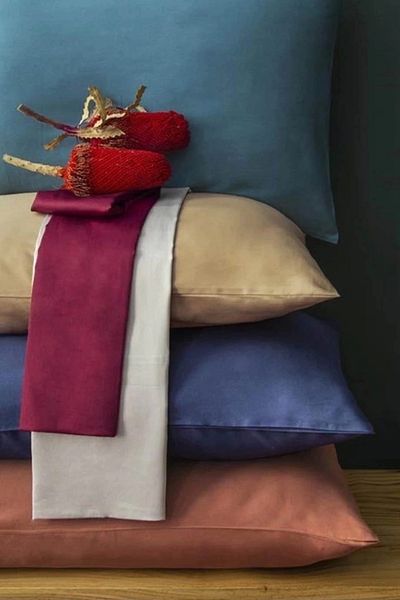 İssimo Home طقم ساتان نحاسي بسيط مقاس 160*200/50*70(2)