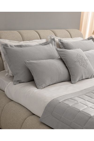 Madame Coco Sillage Bed Runner Set - Gray - Luxury Collection
