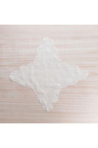 Gül Güler Daisy Boned Lace Bread Basket Cover