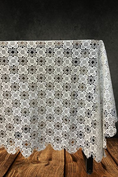 Uretti Sariye 4648 - Set of 12 Person Lace Mesh Table, 6 Napkins and 1 Square Cover