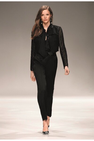 Escada Taş Işlemeli Önü Açık Ajurlu Kısa Boy Siyah Ipek Ceket