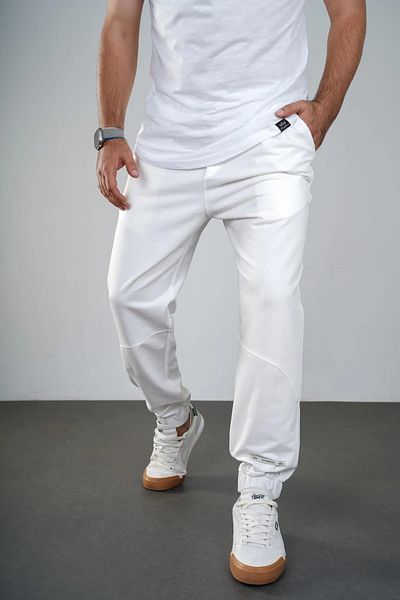 Butik TREND BIZ Ανδρική φόρμα με κανονική εφαρμογή με λεπτομέρεια ετικέτας στη μέση και το πόδι