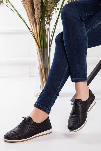 GULT Genuine Leather Women's Casual Shoes Black Lace-up Laser Embroidered