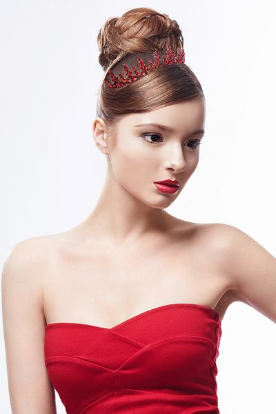 Hayalperest boncuk Coroana de mireasa cu piatra Shiny Shuttle Coroana costum pentru noaptea Henna Rosie