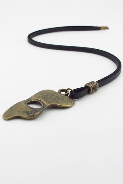 Solfera Theater Persona Half Mask Bronze Metal Black Leather Necklace Q0950