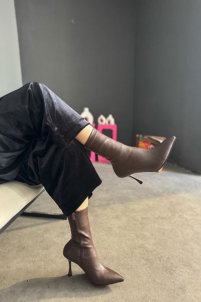 SHOEBELLAS Γυναικείες μπότες με τακούνι Mesia Bitter Brown Skin Stretch με φερμουάρ