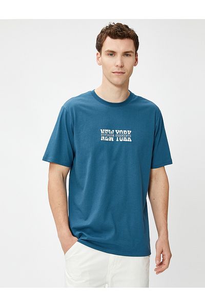 Koton Tricou brodat cu slogan, cu mânecă scurtă, cu gât rotund