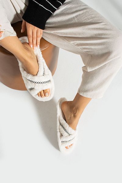 RedPlay Eva Sole Women's House Slippers - Cross Banded Guest House Dowry