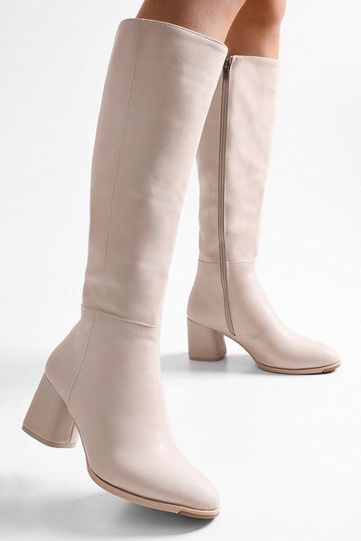Shoeberry Damen-Stiefel Kiella Beige Skin mit Absatz Beige Skin