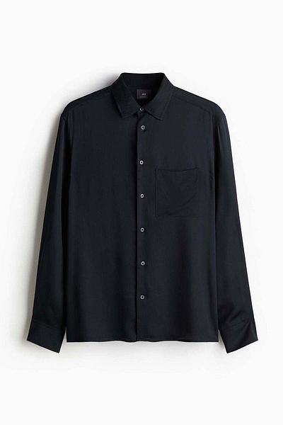 H&M قميص ساتان بقصّة عادية