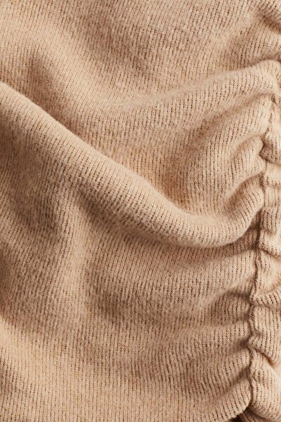 H&M Off-the-shoulder dress