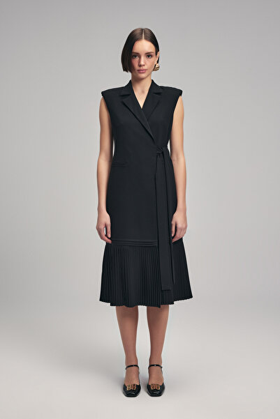 adL Pleated Skirt Padded Dress