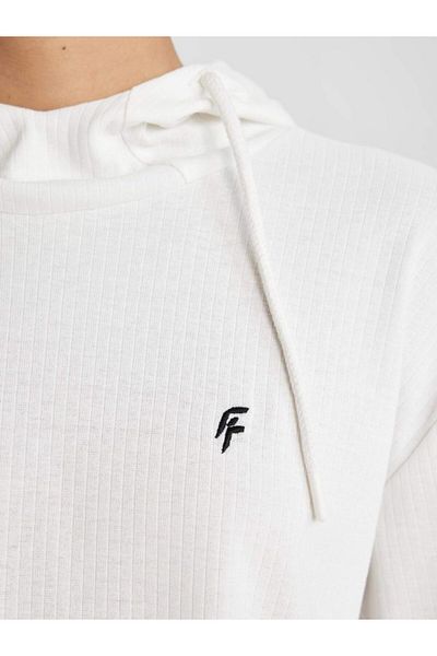 Kübra Tekstil Tricou ecru cu mânecă lungă, cu decupaj, cu glugă