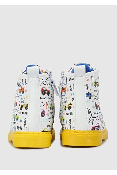 Kiddo Beyaz Erkek Çocuk Bot