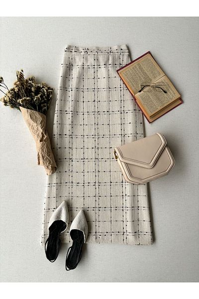 KÜÇÜĞÜM BUTİK Fusta lungă din tweed albă