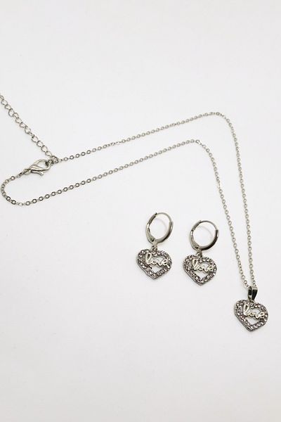 EUROMODA Heart Designed Love Written Silver Colored Jewelled Necklace Earrings Set