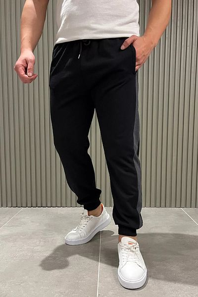 MİSHAR İTALİA Μαύρο παντελόνι Jogger με ραβδώσεις
