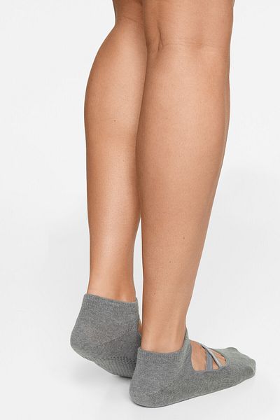 Oysho 2 pairs of cotton blend yoga and Pilates socks with crossover straps