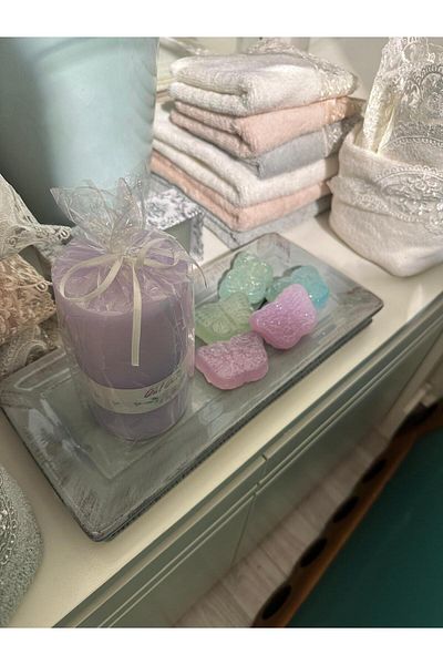 Gül Güler Turquoise Rectangular Towel Holder