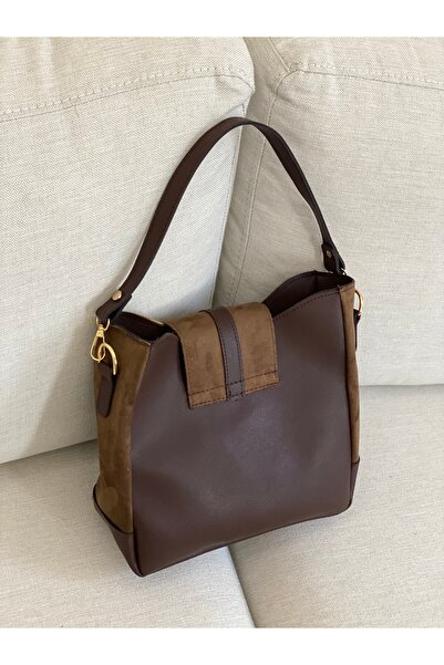 BAGLOVİS SEMIŠOVÁ HNĚDÁ DÁMSKÁ TAŠKA PŘES RAMENO S DETAILY HÁČKU NA ZAVÍRÁNÍ