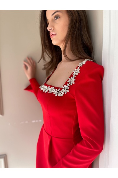 Genel Markalar Creation Uzun Kollu Vatkalı Cam Taş Detaylı Mini Abiye Elbise