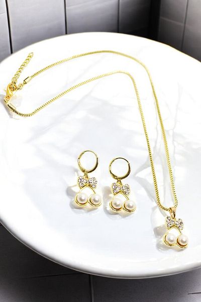 EUROMODA Zircon Stone Drop Design Necklace and Earring Jewelry Set
