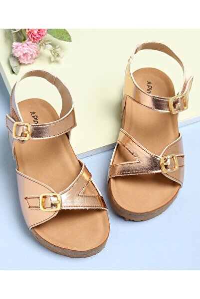 Pine kids صندل بإبزيم للإغلاق - ذهبي وردي