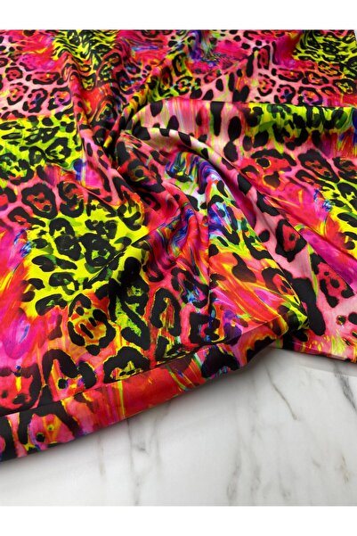 ipekkumaş قميص ملون بنمط فستان من قماش الساتان تيفيل يتم بيع منتجنا قطعة واحد...