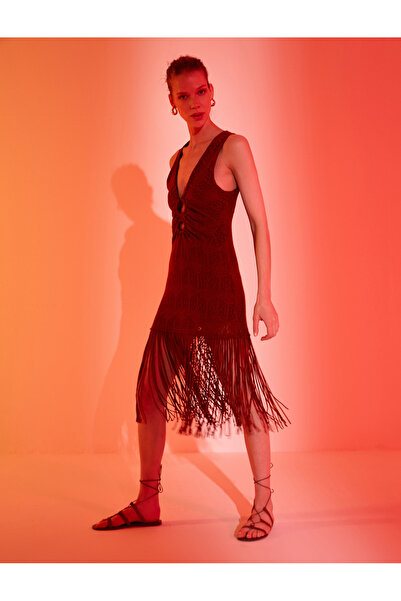 Koton Melis Ağazat X Koton - Pletené šaty se střapcem s detailním oknem